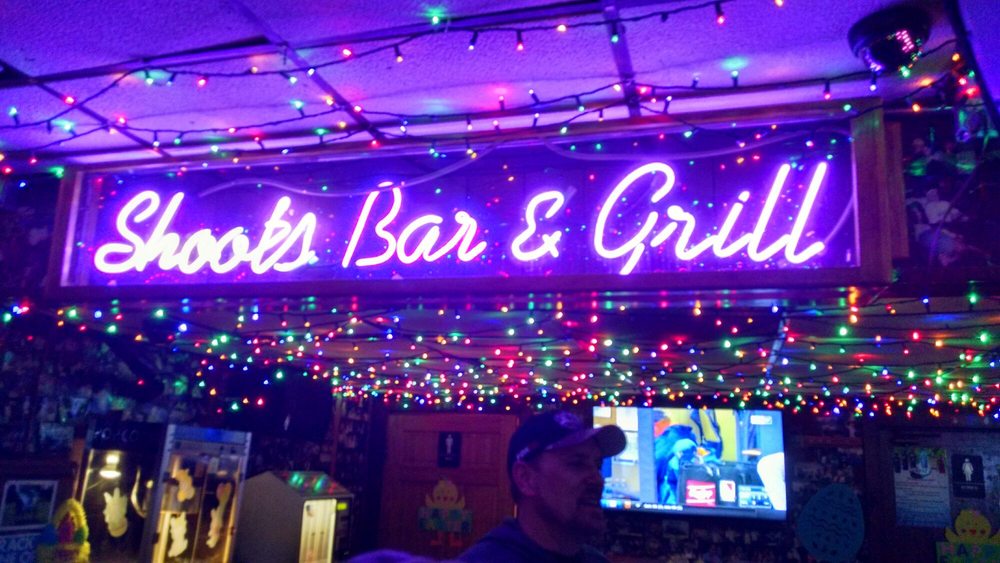 Shoots Bar & Grill 23 o 1