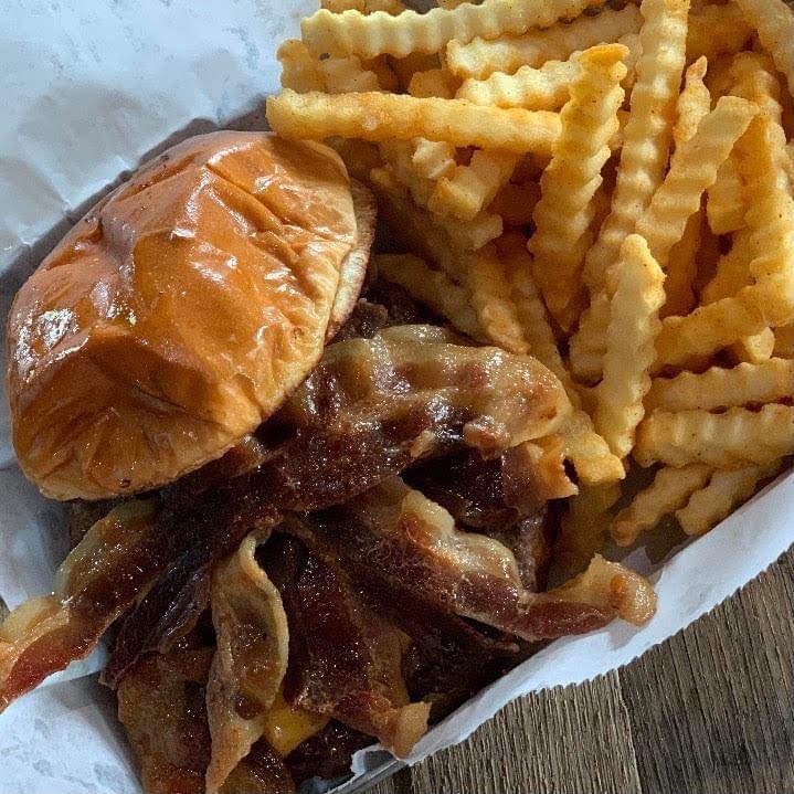 Maloney’s Sports Bar & Grill 23 122118955 3471319469594480 1833800540298713539 n